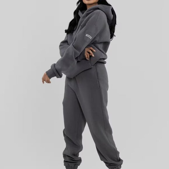 COMFRT - NIB - Travel Essentials Sweatpants - UNISEX - XL - STEEL GREY - Picture 2 of 4